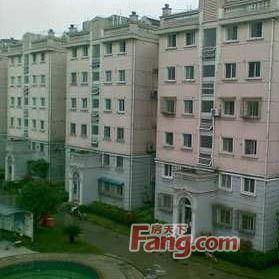 闵行薇馨家园 VS 莘浜路157弄小区，哪个更宜居？