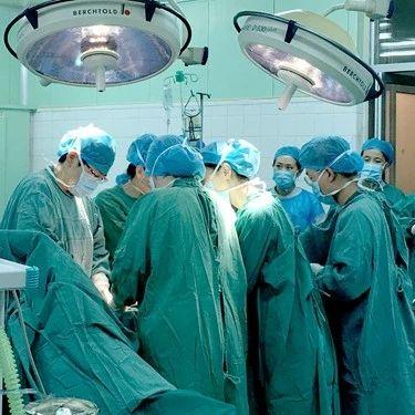 江西小伙出了趟国，回来后高烧反复，一查竟是这个病…