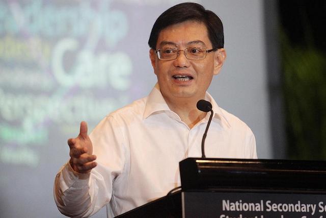 父亲节 | 新加坡副总理王瑞杰分享爸爸经，获太太点赞：最佳老爸