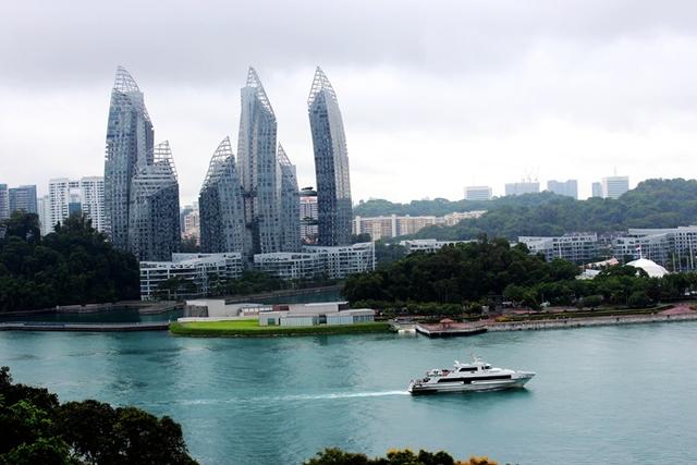 新加坡是什么样的港口 为何英国人曾经在这里修港口建炮台