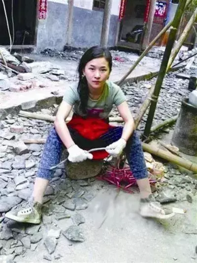 她酷似张柏芝，失去双腿11年逆风翻盘，活出霸气人生