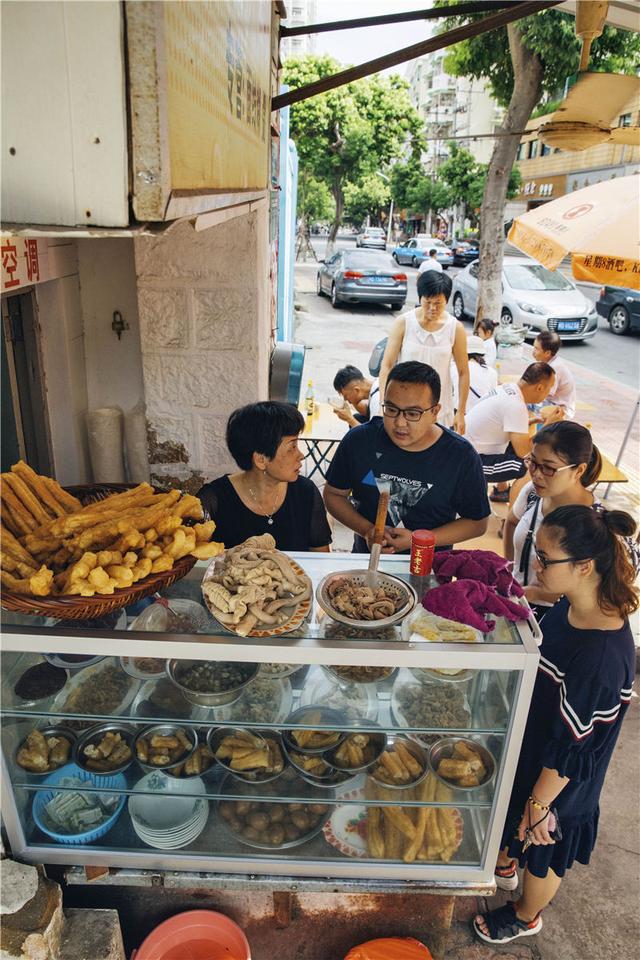 在厦门早餐吃什么？就吃这些街巷小店！来看本地资深“吃客”的推荐