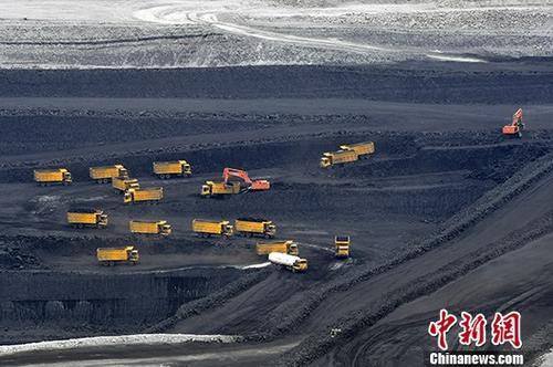 煤省山西70年谋变：从“挖煤卖煤”到能源革命