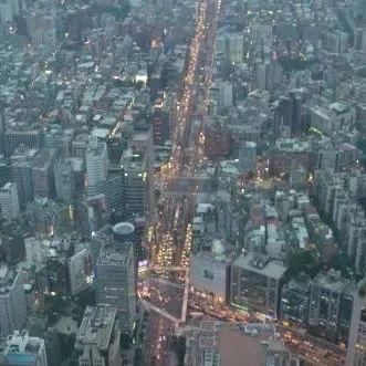 《联合报》社论：美国经济学家眼中30年没变的台湾