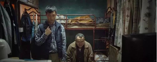 同样是蜗居，你何苦嘲笑香港人