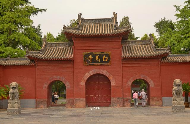 河南白马寺：印度、泰国、缅甸出资在此建寺，外国寺庙更吸引游客