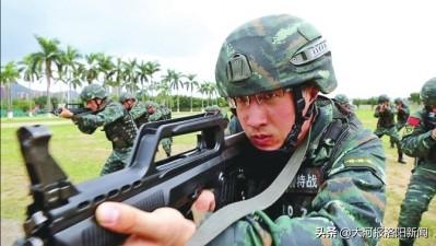 强军精武河南兵杨洋：放弃新加坡国立大学，成为一名新兵