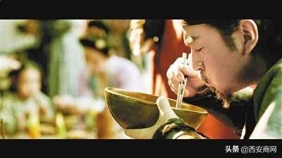 《长安十二时辰》热播口碑炸裂 西安美食美景受追捧