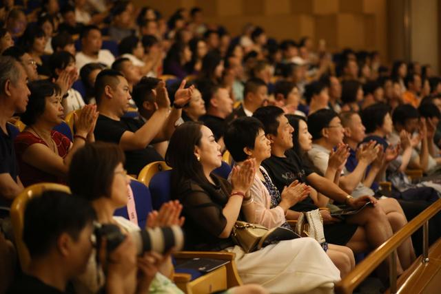 《钟琴艺声》商钟元三弦独奏音乐会圆满成功