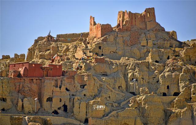 一位英国人在中国西北发现了一座古城，揭开了一个消失的神秘王朝