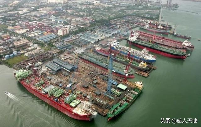 新加坡吉宝岸外与海事斩获新单，价值约1.3亿新币