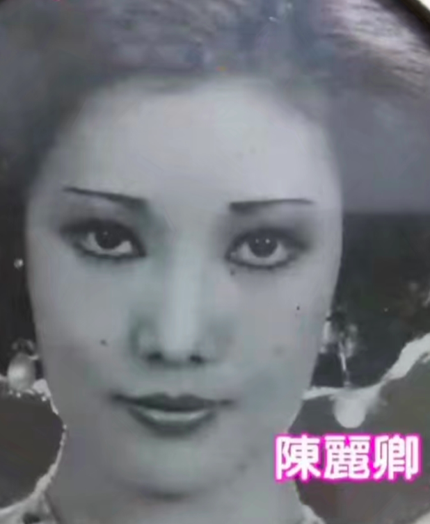 知名女星被3前夫家暴，今75岁被亲儿殴打，直言养儿不如养宠物