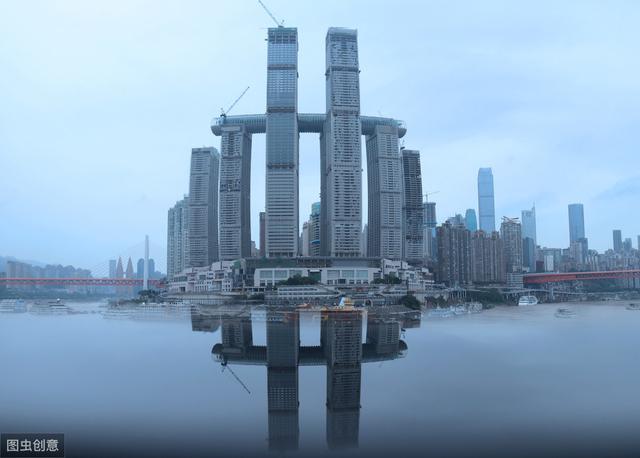重庆横向摩天楼：250米高空水晶连廊观景台，重庆下一个网红景点