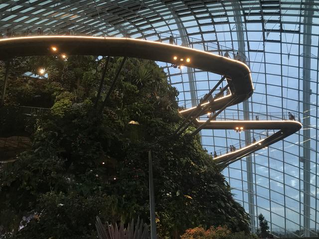 夜晚的新加坡繁星璀璨