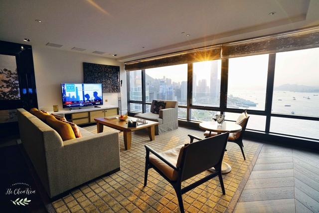 香港奢华五星酒店，历史悠久，眺望维多利亚港