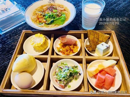 去了一趟昆明，我想说：你一定要带父母去五星级酒店吃早餐哦