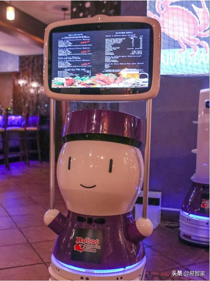 领位机器人搭档送餐机器人引发美国各大媒体关注