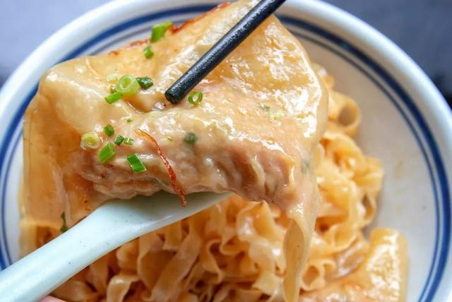 把皮蛋包进饺子里的操作，可还行？