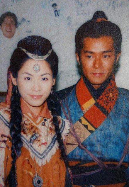 娱乐圈大龄胜男古天乐剩女萱萱要结婚？吃瓜群众看了20年没看明白