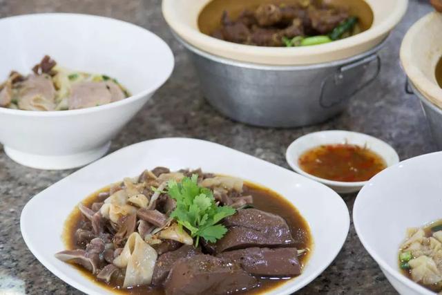 曼谷 | 换个口味，通罗街小店食单