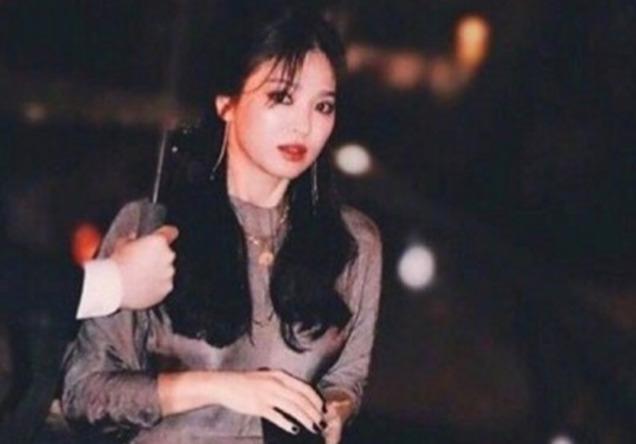 宋慧乔最新写真曝光，全包眼线像P上去的，网友：感觉很无神