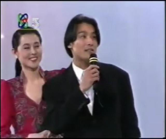 1993年这场无法复制的义演，留下了一代港星最可爱的模样