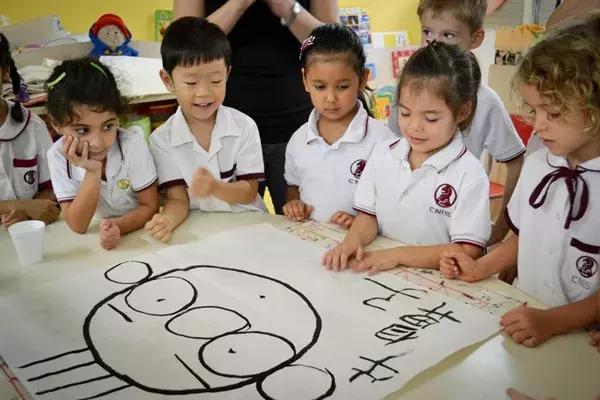 对比国内幼儿园，新加坡幼儿教育竟然这样不同
