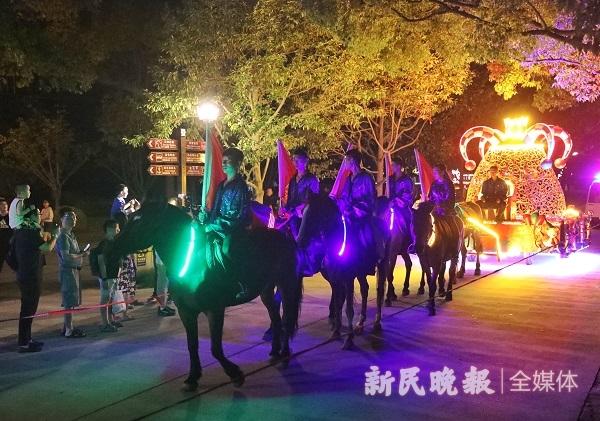 夜行动物更活泼 水域探秘成亮点
