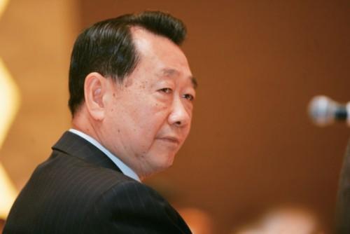 他是泰国首富，公司年营收3200亿，比李嘉诚富有，还是他“老乡”