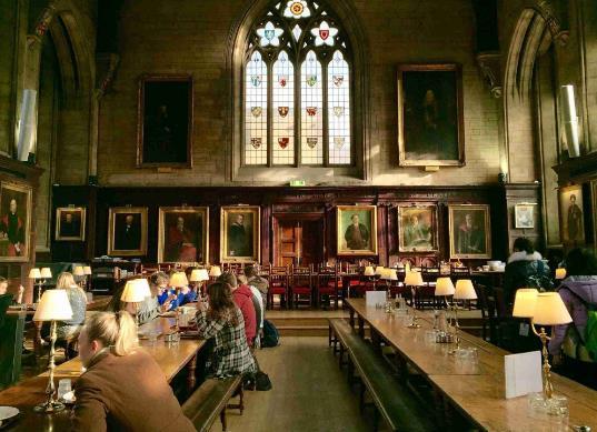 注意！这9所英国大学法律本科生必考LNAT