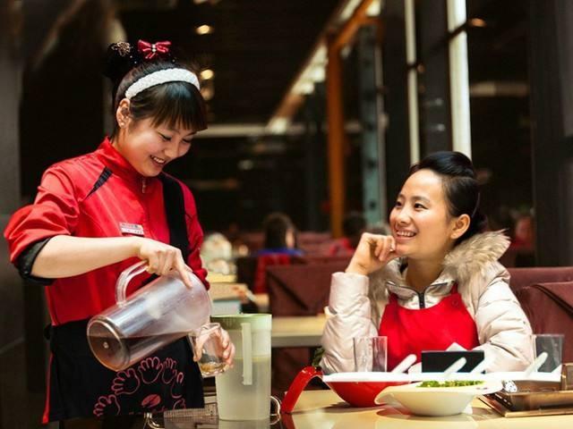 新加坡过了十年终于换首富啦！新晋首富竟然是享誉中国的他