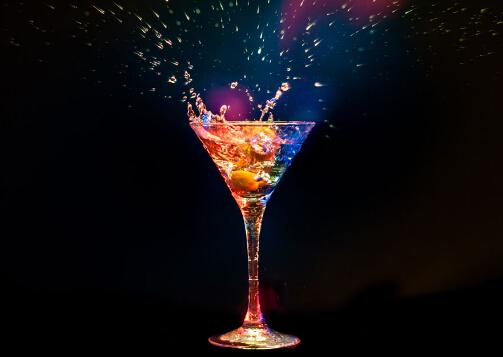 在酒吧怎么点酒，小编来教你
