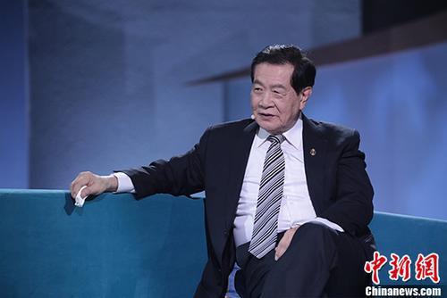 美国华人鉴识专家李昌钰将在年底发行推理小说