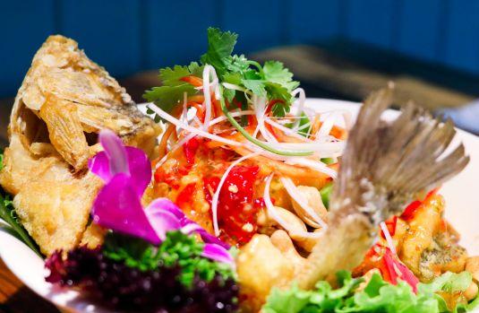 舌尖去旅行-简直“泰”巴适！上海118元抢椰香布町泰式料理3人餐