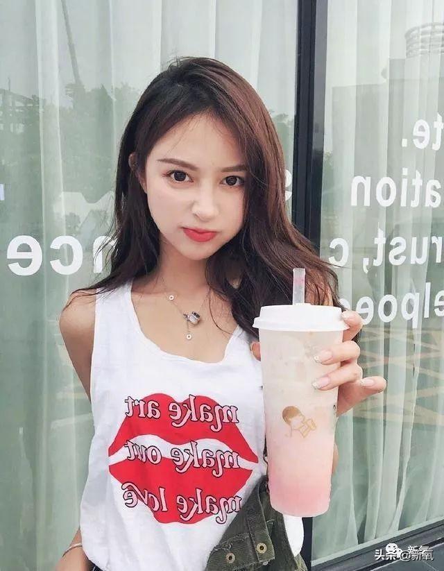 王思聪的00后非网红脸女友曝光，他跟萧亚轩杠上了？