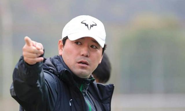 被军队折去双翼的四小天鹅，健力宝第一左边前卫隋东亮