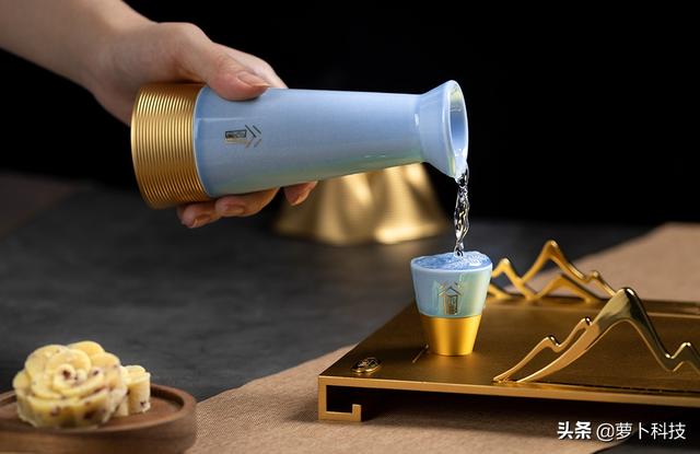 膨胀了，谷小酒发布高端产品“万里宋境”，抢夺茅台份额？