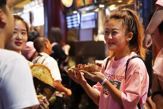 夜间经济激活城市“FUN”生活