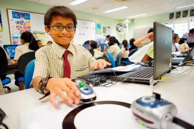 新加坡从小学开始学编程对孩子有什么影响你知道吗（附名校推荐）