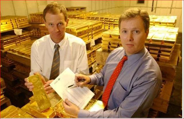 中国为何要提前从美国运回黄金？外媒猜中国有多少黄金？