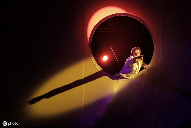 “新加坡之夜”媒体预览会，“富尔扎布鲁塔”表演别出一格