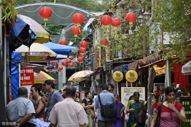 华人占新加坡人口75%，李光耀：把华语定为国语，会让新加坡分裂