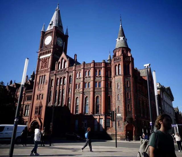英国、香港、新加坡费用、课程，申请难度，就业介绍