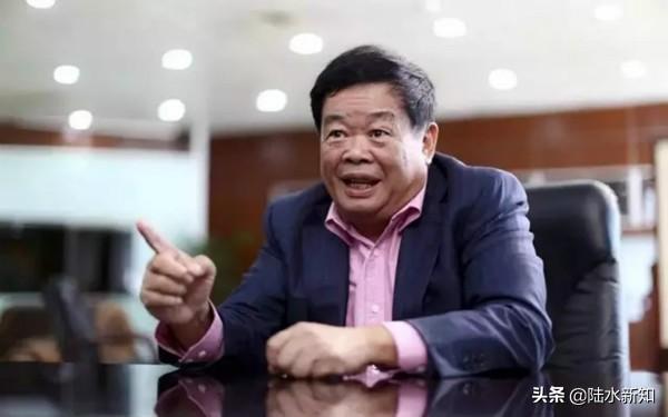 别的富豪疯狂移民，而他让全家撤出美国：不回国不能继承财产