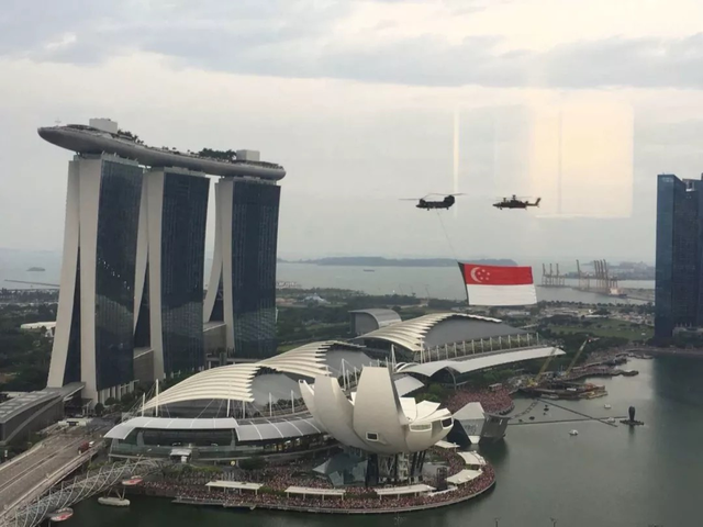 烧国旗？新加坡一男子最高或判7年