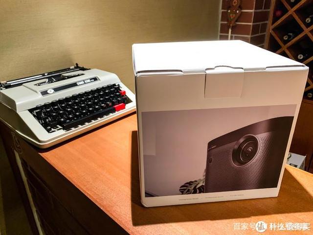 赶超前代旗舰？极米Z8X投影实战连接NAS共享影片