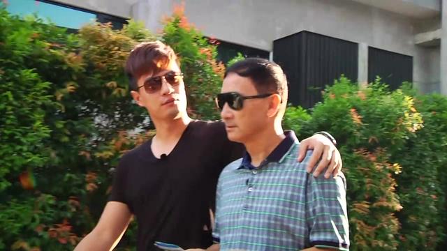 带你去走走：父亲初到新加坡，儿子带他到著名景点看看