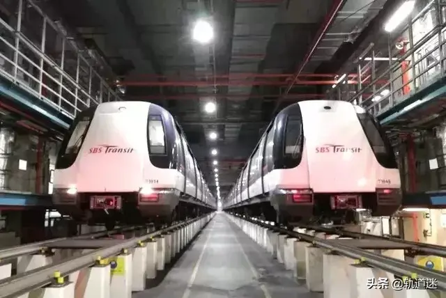 中车浦镇完成新加坡翻新项目首列车接车仪式