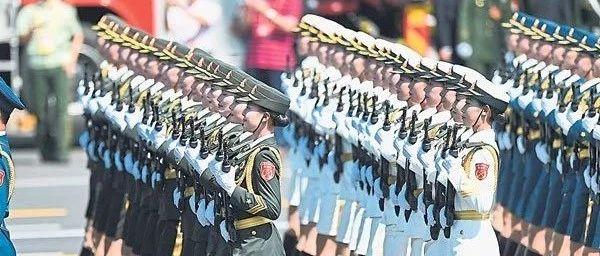 国庆阅兵集训刷屏，外国网友：想看