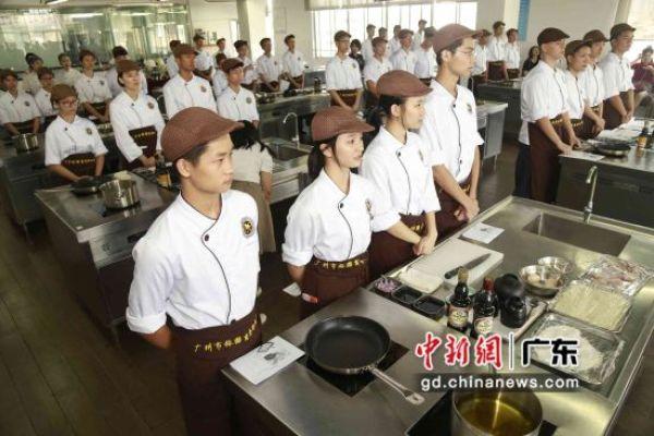 日本米其林餐厅师傅藤田信广州推广日料文化